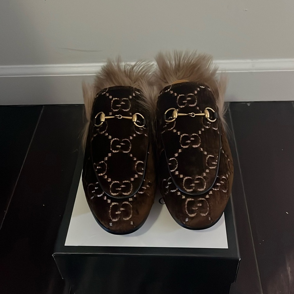 GUCCI VELVET BROWN WITH FUR PRINCETOWN MULES